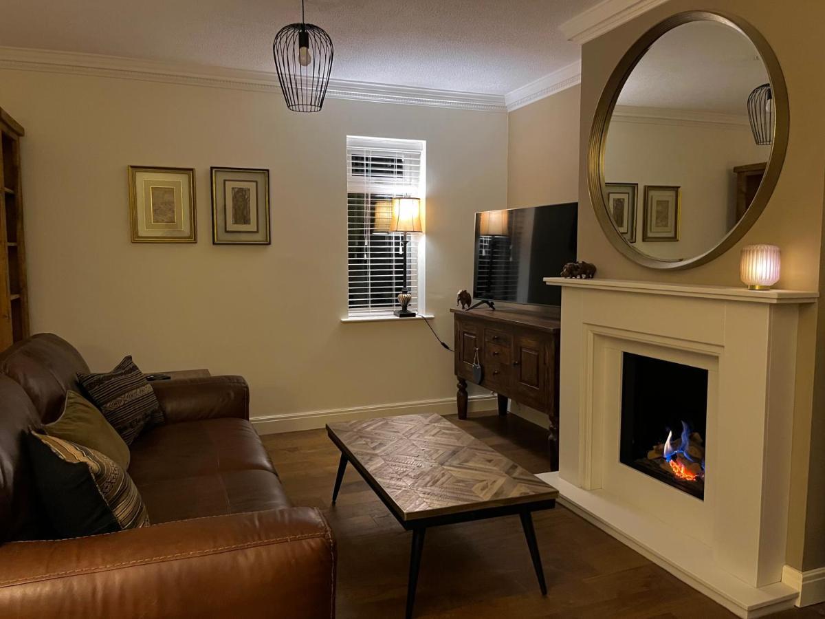 Stunning Beverley Bungalow W Fireplace, Private Parking, And Garden Luaran gambar