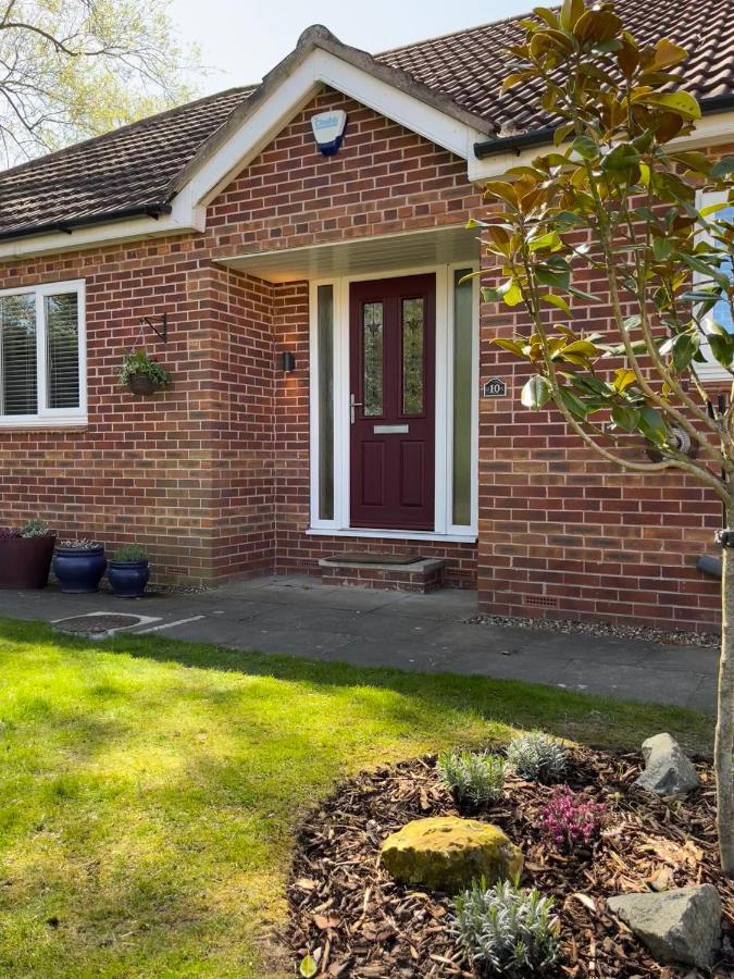 Stunning Beverley Bungalow W Fireplace, Private Parking, And Garden Luaran gambar